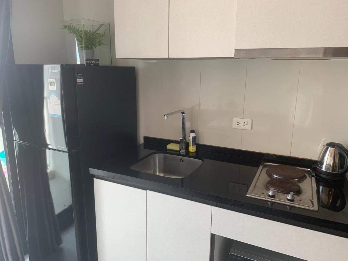Apartemen The Base