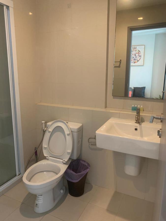 Apartemen The Base