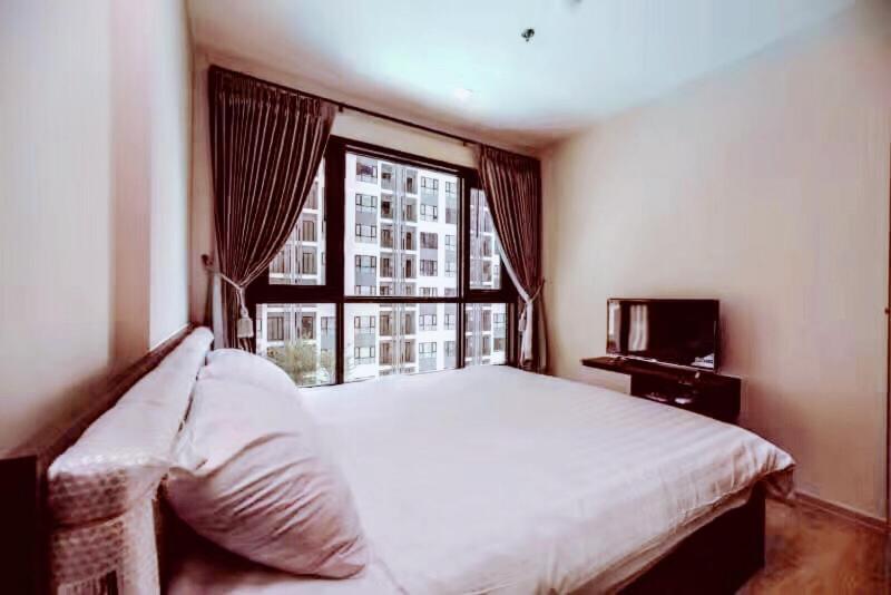 Apartemen The Base